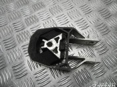 Ford CV61-6P082-DC / CV616P082DC FOCUS III 2014 Support moteur - Image 1