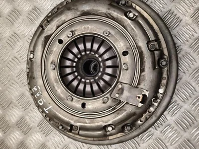 Mercedes-Benz A 205 250 12 00 / A2052501200 C-CLASS (W205) 2019 Clutch Kit - Image 1
