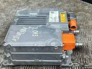 Mercedes-Benz A0009023282, A0009009935 EQC (N293) 2022 Onduleur avec convertisseur