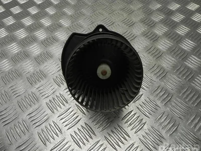 Toyota 12L16 IQ (_J1_) 2010 Ventilateur d'intérieur - Image 1