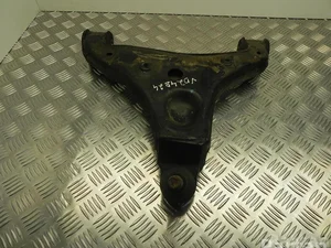 Mercedes-Benz CR19-220, 24093JD2093-2 / CR19220, 24093JD20932 Sprinter (907/910) 2020 Devant  bras de commande de voie inférieur right side