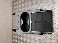 BMW 5A70147 5 G60 2025 Getränkehalter