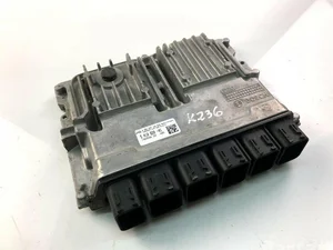 BMW 0281037125; 5A10B20 / 0281037125, 5A10B20 3 (F30, F80) 2019 Unidad de control del motor