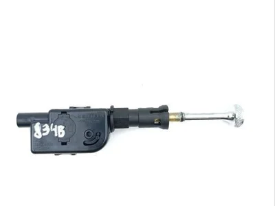 Bentley 36A819820 BENTAYGA 2017 Temperature Switch, air conditioning fan - Image 1