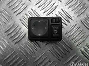 Nissan 1703K NP300 NAVARA Platform/Chassis (D40) 2010 Bouton de miroir électrique