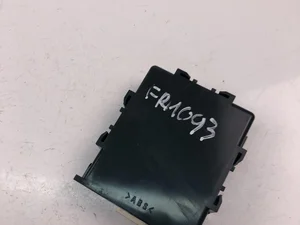 Toyota 86572-02090 / 8657202090 YARIS (_P13_) 2020 unidad de control