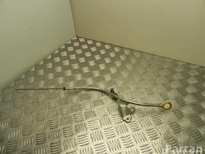 Toyota 1.5 / 15 YARIS (_P13_) 2014 Jauge d'huile