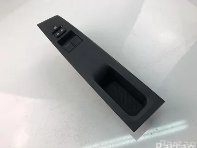 Toyota 74232-0D330 / 742320D330 YARIS (_P13_) 2014 Switch for electric windows - Image 1