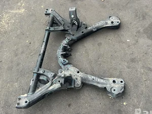 Tesla 1044531-01-B / 104453101B Model Y 2022 traverser