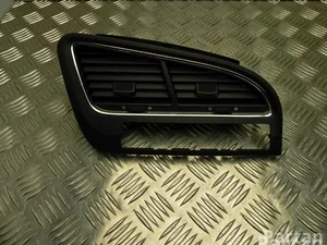 Peugeot 9686528077 5008 2011 Évent