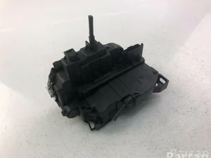 Renault 825000003R LAGUNA III (BT0/1) 2013 Замок двери