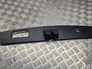 Tesla 103789700D MODEL X 2016 Abdeckung für Schlossträger