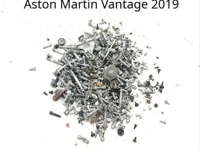 Aston Martin Vantage Coupe 2019 śruba zestaw - Obraz 1