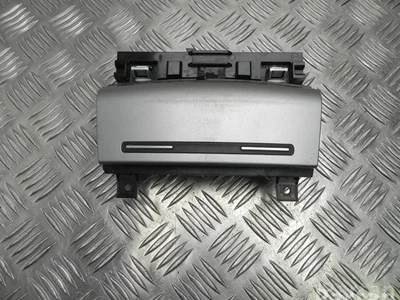 Audi 8P0 857 951 / 8P0857951 A3 Sportback (8PA) 2009 Cendrier - Image 1