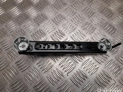 Porsche 97080323100 PANAMERA (970) 2015 Système de ceinture de sécurité - Image 1