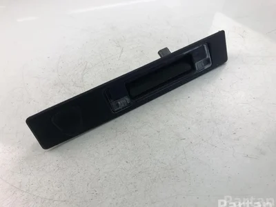 Volvo 31416515 V90 II 2019 Poignée de coffre - Image 1