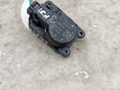 Opel Z5509001 Mokka II e 2022 Moteur de réglage pour volet de régulation - Image 1