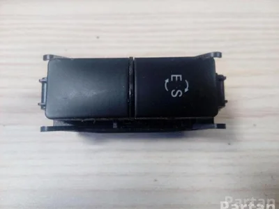 Mercedes-Benz A 212 905 13 02 / A2129051302 E-CLASS (W212) 2013 Commutateur multiple - Image 1