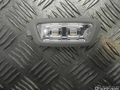 Mercedes-Benz A 000 906 43 01 / A0009064301 C-CLASS (W205) 2016 Lumière intérieure - Image 1