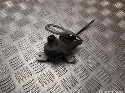 Mercedes-Benz 112 W110 200D 1965 Bomba limpiadora de ventanas - Imagen 1