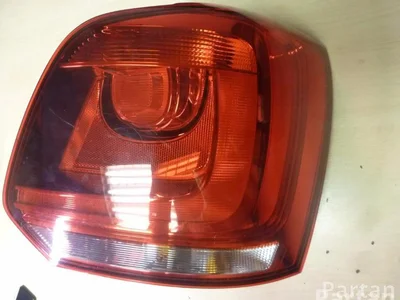 Volkswagen 6R0 945 096 K, 6R0 945 112 C, 6R0 945 258 B / 6R0945096K, 6R0945112C, 6R0945258B POLO (6R, 6C) 2010 Feu arrière - Image 1