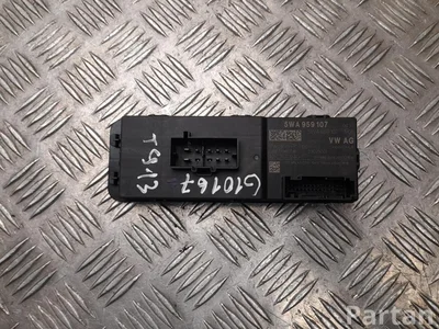 Volkswagen 5WA 959 107 / 5WA959107 PASSAT Variant (3G5) 2022 Control unit for tailgate - Image 1