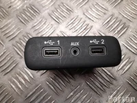 Dodge 68294075AB CHALLENGER купе 2019 Yстройство ввода AUX USB
