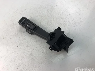 Volvo 17D770 V50 (MW) 2005 Switch for wipers/wash-wipe operation - Image 1