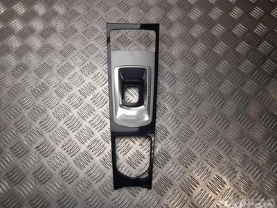 Porsche 97055316100 PANAMERA (970) 2015 Cadre - Image 1