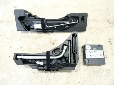 Porsche 95B012011, 95B012109A, 95B012109, 7P0011031G MACAN (95B) 2016 Įrankių dėžė - Paveiksliukas 1