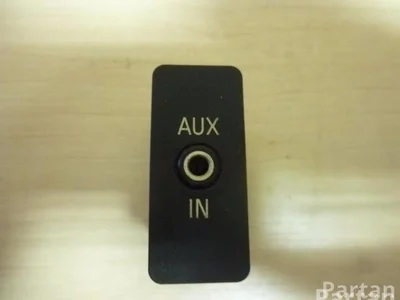 BMW 6930561, 84109237655 1 (E87) 2006 Périphérique d'entrée - Image 1