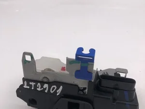 Nissan 8888128526; C70277-104 / 8888128526, C70277104 QASHQAI II (J11, J11_) 2015 Serrure de porte