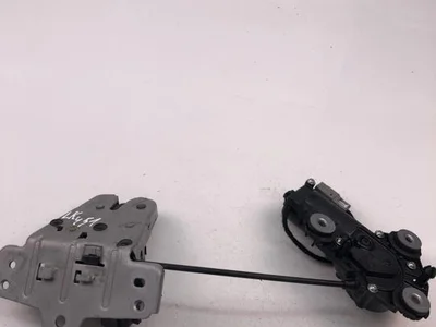 Volvo 620902701 S90 II 2019 Cerradura tapa de maletero - Imagen 1