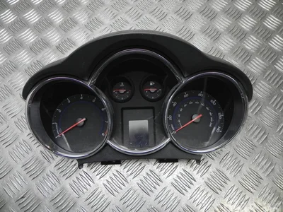 Chevrolet 96853842 CRUZE (J300) 2010 Tableau de bord - Image 1