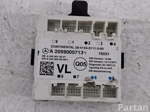 Mercedes-Benz A2059005713 C-CLASS (W205) 2015 Unidad de control de puertas Left Front