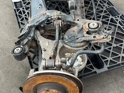 Volvo 31681544 XC90 II 2016 poutre d'essieu arrière - Image 1