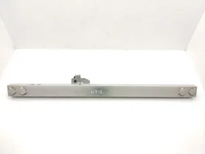 Maserati QUATTROPORTE V 2010 Support / montage