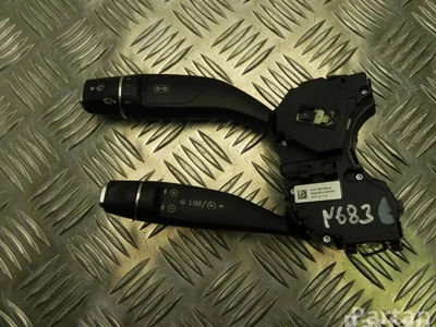 Mercedes-Benz 30S10027492 CLA Coupe (C117) 2014 Levier /interrupteur de lumière courte longue - Image 1