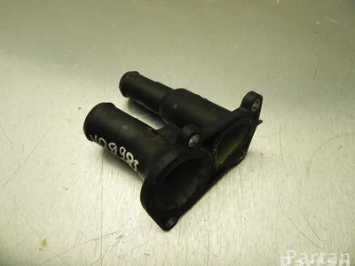 Ford 2S6G-9K478-BC / 2S6G9K478BC FIESTA VI 2010 Boîtier du thermostat - Image 1