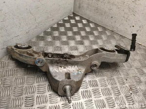Mercedes-Benz A4473425200 EQV (W447) 2020 Suspensión del motor
