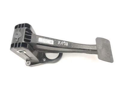 Porsche 9J1723115, 9J1723031 Taycan 4S 2022 Pédale de frein - Image 1