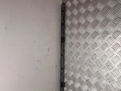 Tesla 1032385-00-C / 103238500C MODEL S 2016 Support / montage - Image 1