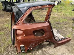 Peugeot 5008 II 2022 Quart de corps Right Rear