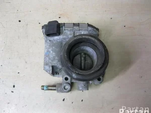 Toyota 22030-00010-A / 2203000010A YARIS (_P9_) 2008 Corps de papillon