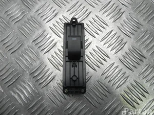 Mazda GDK466370A 6 Estate (GH) 2012 Bouton de lève-vitre