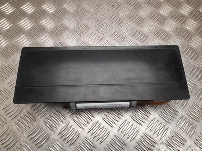 Škoda 3V1 880 841 E / 3V1880841E SUPERB III Estate (3V5) 2019 Airbag aux genoux/aux pieds - Image 1