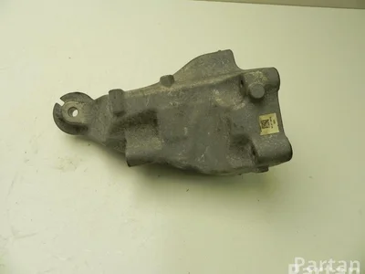 Mercedes-Benz A 651 223 35 04 / A6512233504 C-CLASS (W204) 2010 Support - Image 1