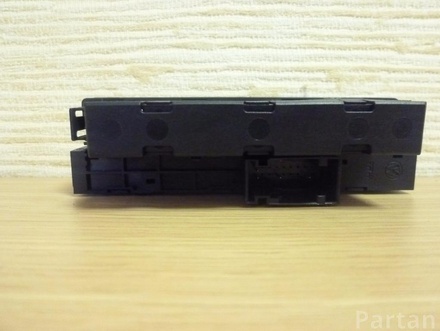 VW 5N2 927 132 / 5N2927132 UP (121, 122, BL1, BL2) 2013 Button for electronic satbility program        -esp-