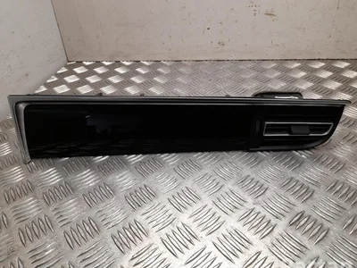 Porsche 95B 854 523 T, 95B 819 702 J / 95B854523T, 95B819702J MACAN (95B) 2021 Évent Right Front - Image 1