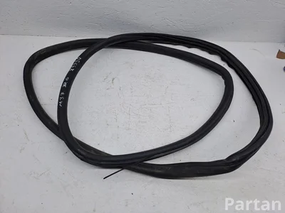 BMW X3 (F25) 2011 Uszczelka drzwi z tyłu po prawej - Zdjęcie 1